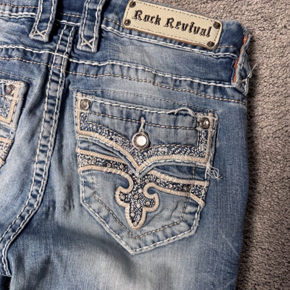 Rock Revival Women's 25 Jena Easy Skinny Light Wash Jeams Embroidered